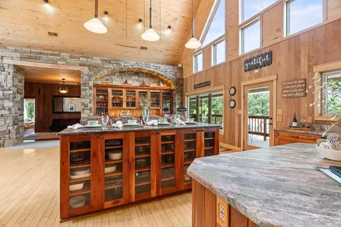 Kitchen - 205 Spring Rd, Searcy, AR 72143 photo 3 of 4