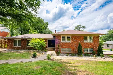 316 N Plaza Dr, Little Rock, AR 72205