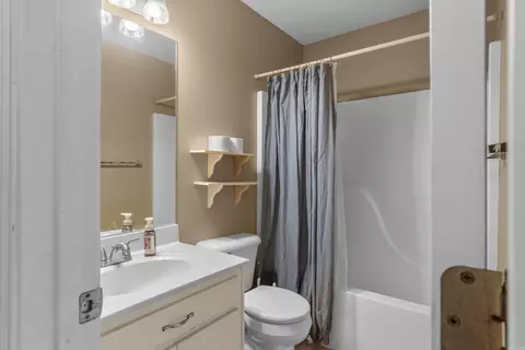 Bath - 20 Violet Cv, Cabot, AR 72023 photo 5 of 5