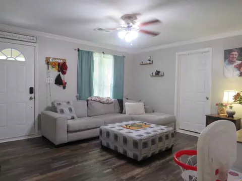 Other - 403 W Walnut St, Benton, AR 72015 photo 3 of 7