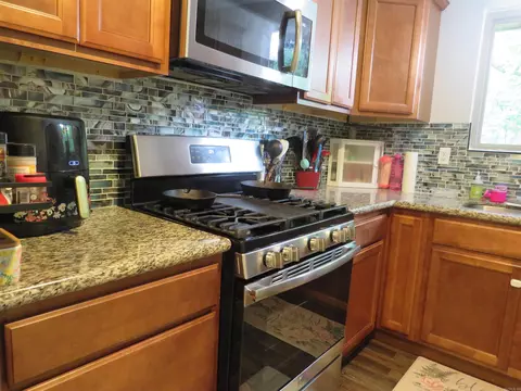 Kitchen - 403 W Walnut St, Benton, AR 72015 photo 2 of 4