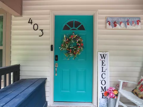 Exterior - 403 W Walnut St, Benton, AR 72015 photo 15 of 17