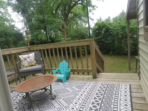 Exterior - 403 W Walnut St, Benton, AR 72015 photo 16 of 17