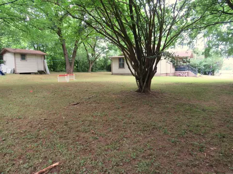 Exterior - 403 W Walnut St, Benton, AR 72015 photo 10 of 17