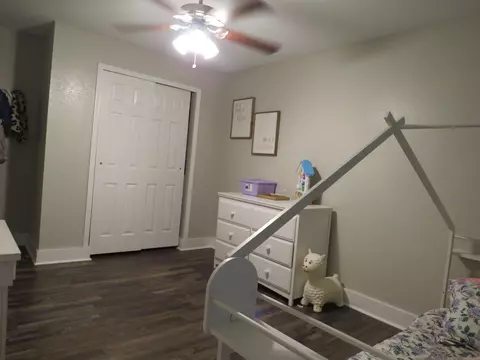 Bedroom - 403 W Walnut St, Benton, AR 72015 photo 6 of 6