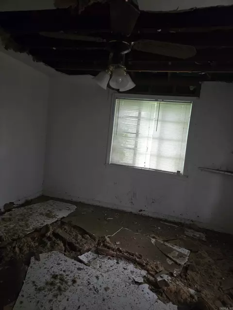 Bedroom - 1019 E 6th Ave, Pine Bluff, AR 71601 photo 4 of 4