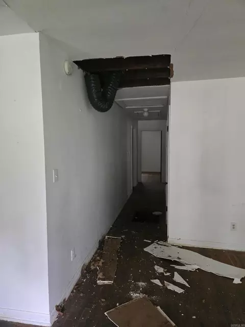 Entry Way - 1019 E 6th Ave, Pine Bluff, AR 71601 photo 1 of 6