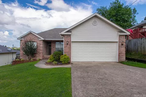10712 Misty Ridge Dr, Sherwood, AR 72120