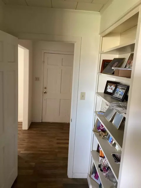Entry Way - 409 Grand Lake Loop, Eudora, AR 71640 photo 1 of 2