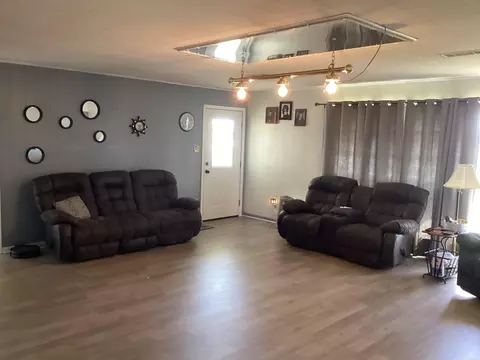 Living - 409 Grand Lake Loop, Eudora, AR 71640 photo 1 of 2