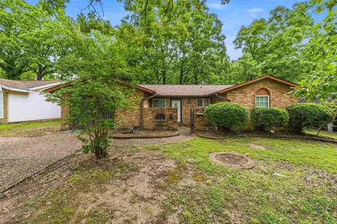 8628 Woodridge Dr, Sherwood, AR 72120