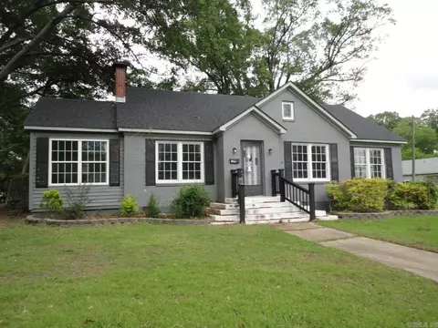 527 S Main St, Monticello, AR 71655
