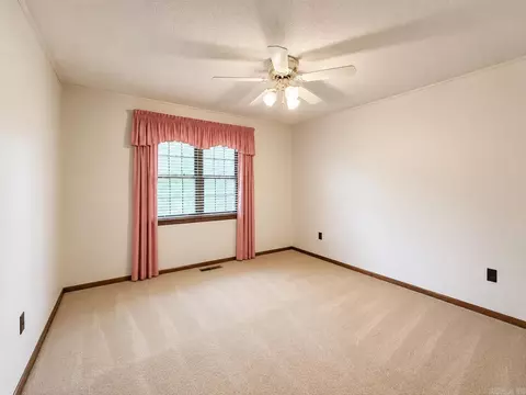 Bedroom - 525 Central Landing Blvd, Conway, AR 72032 photo 4 of 7
