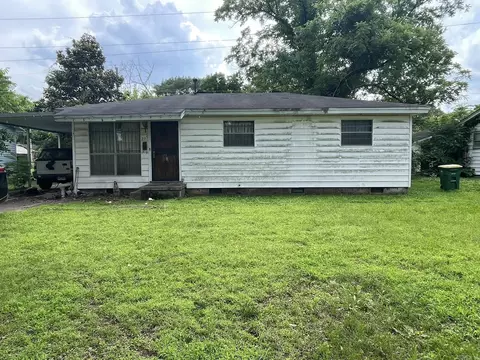 209 Meadow Park Dr, North Little Rock, AR 72117