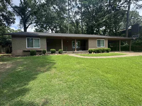 1311 Starfield Rd, North Little Rock, AR 72116