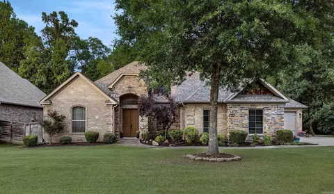 253 Lake Valley Dr, Maumelle, AR 72113