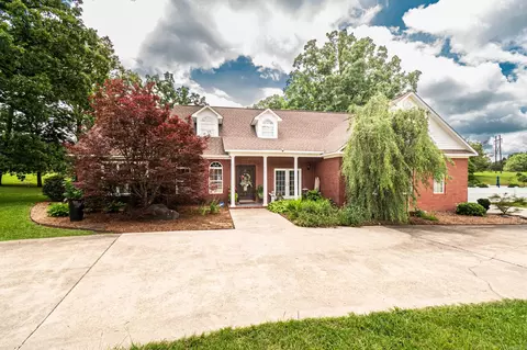 185 Meadow View Dr, El Dorado, AR 71730