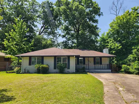 1005 Thompson St, Jacksonville, AR 72076