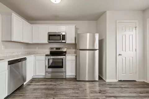 Kitchen - 6096 Saddle Hill Dr, Alexander, AR 72002 photo 2 of 3