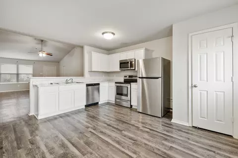 Kitchen - 6096 Saddle Hill Dr, Alexander, AR 72002 photo 3 of 3