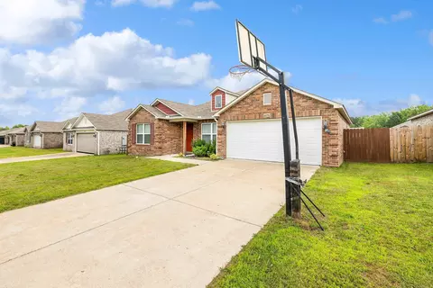 Exterior - 6096 Saddle Hill Dr, Alexander, AR 72002 photo 3 of 6