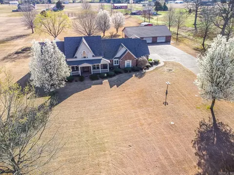 1300 N Locust St, Newark, AR 72562