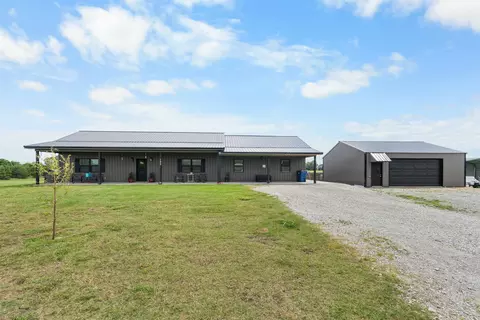 190 Sawyer Holw, Calico Rock, AR 72519