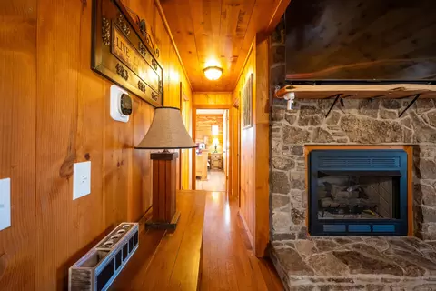 Entry Way - 103 Tyler Rd, Melbourne, AR 72556 photo 1 of 1