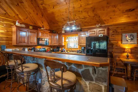 Kitchen - 103 Tyler Rd, Melbourne, AR 72556 photo 1 of 4