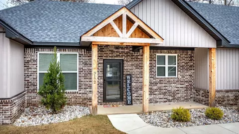 Exterior - 3172 Haley Ct, Benton, AR 72019 photo 2 of 8