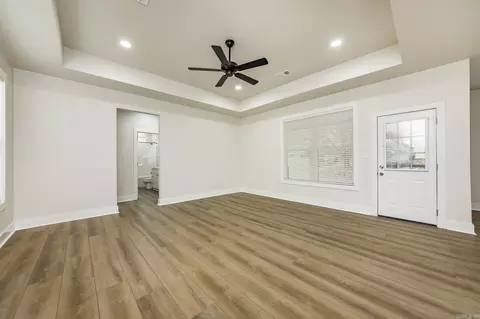 Living - 3172 Haley Ct, Benton, AR 72019 photo 3 of 3