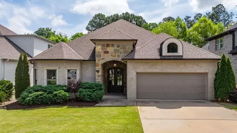 19 Waterside Dr, Little Rock, AR 72223