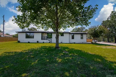 616 E Woodruff Ave, Sherwood, AR 72120