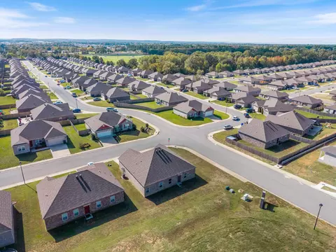 View/Area - 1200 Mae Ln, Conway, AR 72032 photo 4 of 5