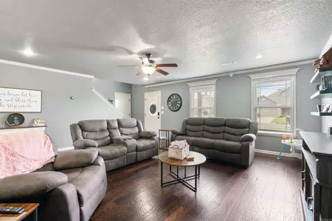Living - 2800 Plateau Dr, Conway, AR 72032 photo 1 of 2