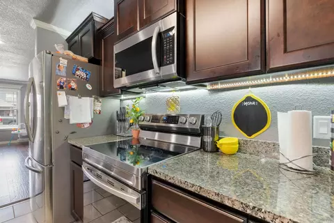 Kitchen - 2800 Plateau Dr, Conway, AR 72032 photo 4 of 6