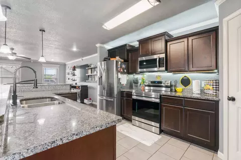 Kitchen - 2800 Plateau Dr, Conway, AR 72032 photo 1 of 6