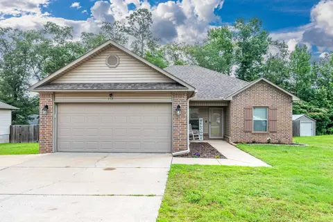 117 Olympian Trl, Hot Springs, AR 71913