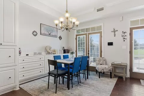 Dining - 4 E Citron, Bryant, AR 72022 photo 1 of 1