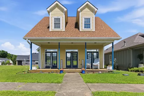 4 E Citron, Bryant, AR 72022