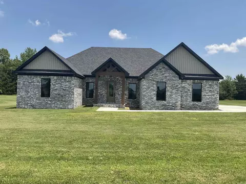 75 Emerald Ln, Greers Ferry, AR 72067