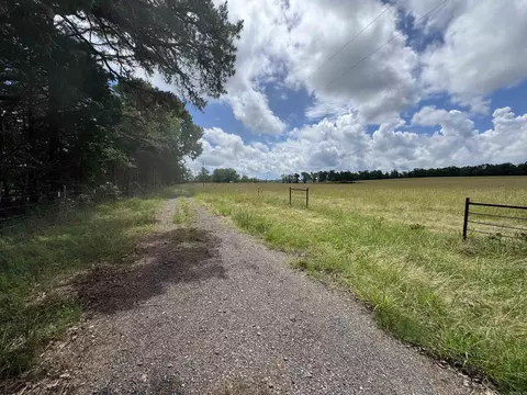 1304 Orchard Rd, Shirley, AR 72031