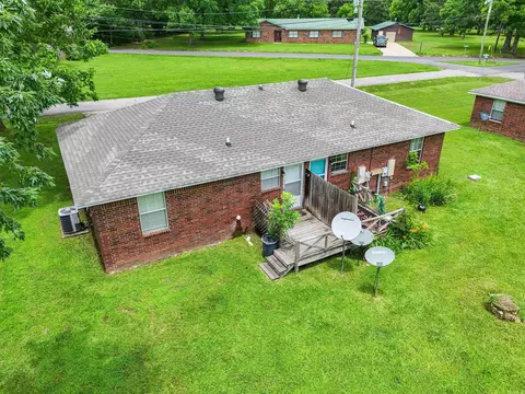 105 107 E 4th St, Ward, AR 72176 photo 7