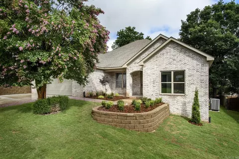 206 Trelon Cir, Little Rock, AR 72223