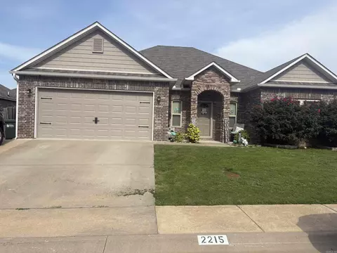 2215 Mary Alice Dr, Conway, AR 72032