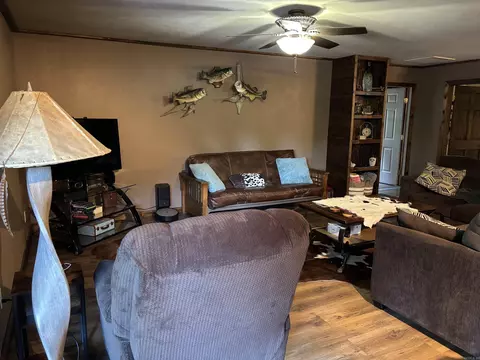 Living - 25 Bryces Trl, Higden, AR 72067 photo 1 of 4