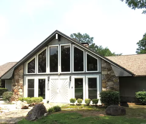 Exterior - 4025 Chapel Ln, Pine Bluff, AR 71603 photo 3 of 12
