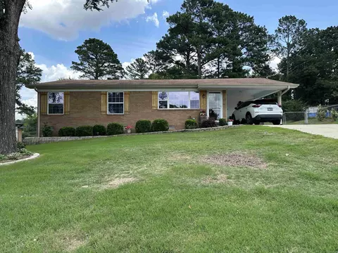 209 Nash St, Hot Springs, AR 71913