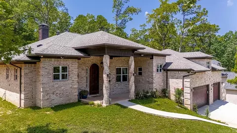 5 Platte Cv, Maumelle, AR 72113