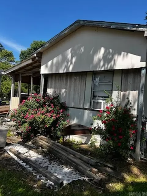 123 Dorris Ln, Gosnell, AR 72315